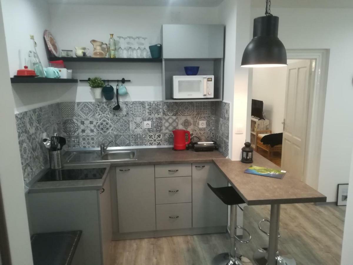 Deluxe Zoya Centar Apartment Pula Luaran gambar